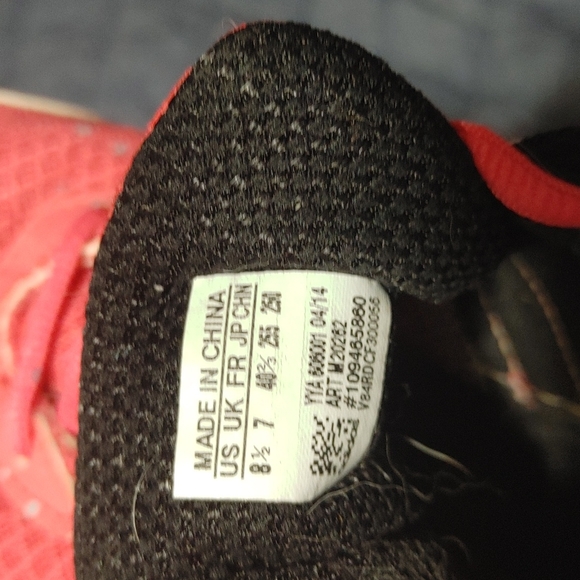 Size 8.5 Adidas sneakers. Pink - Picture 7 of 7
